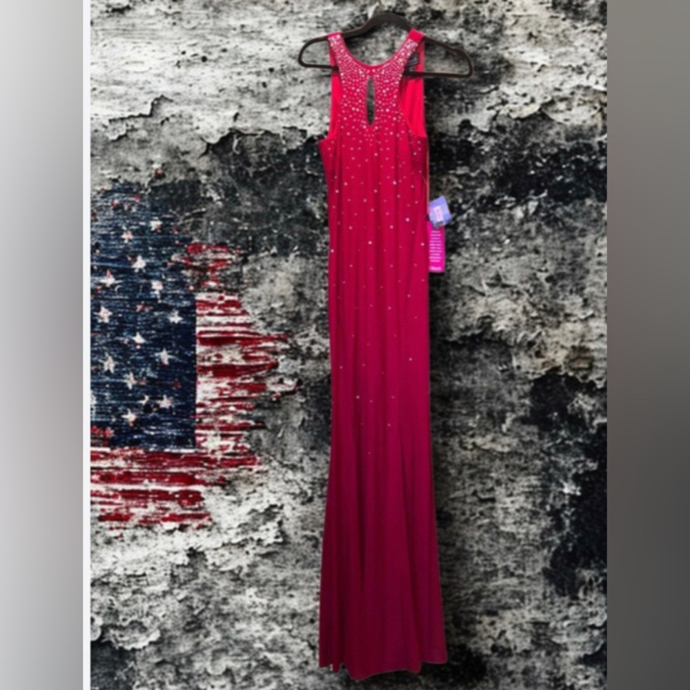 NWT Morgan & Co. Red Sparkle long dress  Formal Gown size 3 stretch sleeveless